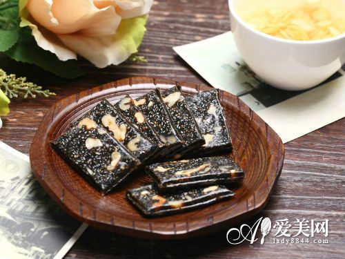 女人吃阿胶6大利益_怡和医药|江西怡和医药有限公司